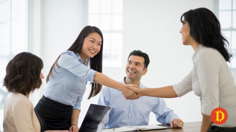 Khách hàng đóng vai trò lớn trong việc xác định giá trị của doanh nghiệp